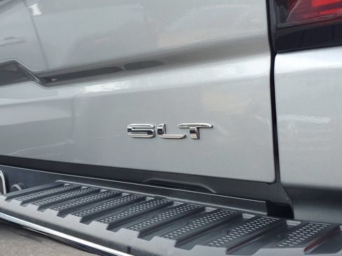 Used 2024 GMC Sierra 1500 SLT w/ SLT Premium Plus Package AWD/4WD image 8