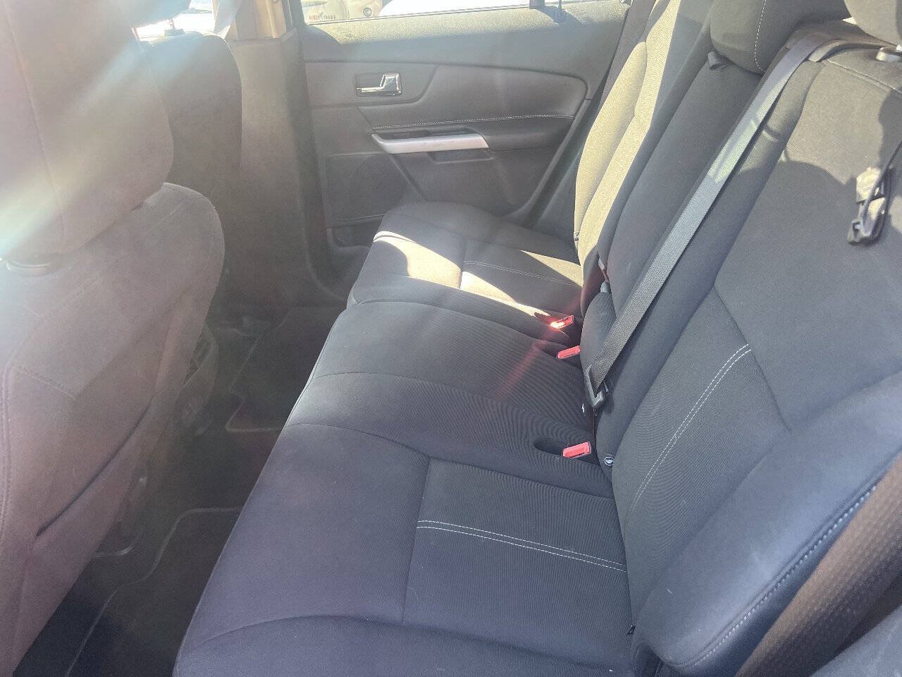 Used 2014 Ford Edge SE w/ Equipment Group 101A AWD/4WD image 10