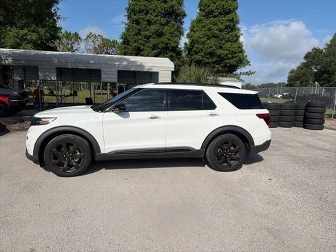Used 2023 Ford Explorer ST-Line w/ Class IV Trailer Tow Package RWD image 8