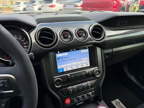 Used 2017 Ford Mustang Shelby GT350 image 20