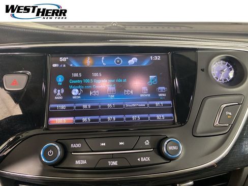 Used 2018 Buick Envision Preferred AWD/4WD image 3