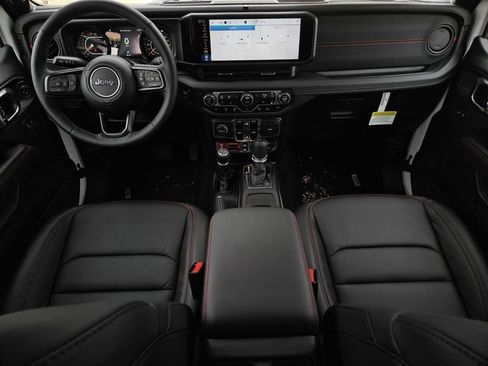New 2025 Jeep Gladiator Rubicon image 22