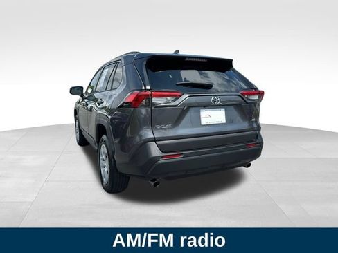 Used 2019 Toyota RAV4 LE FWD image 3