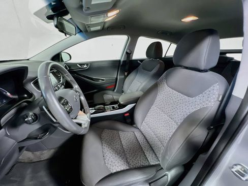 Used 2019 Hyundai Ioniq Electric FWD image 21