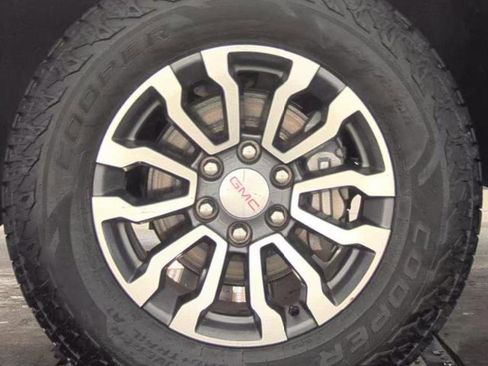 Used 2021 GMC Sierra 1500 AT4 image 9