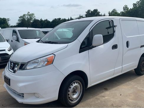 Used 2015 Nissan NV200 SV w/ Technology Package FWD image 16