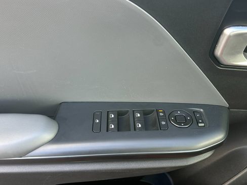 Used 2025 Kia K4 FWD image 11