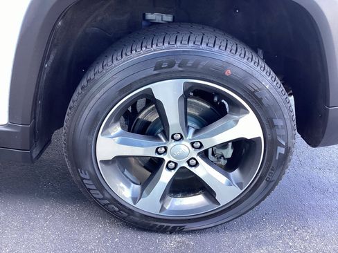 Used 2023 Jeep Grand Cherokee 4xe image 22