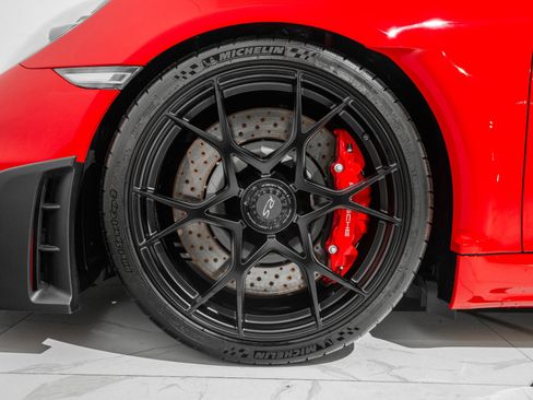 Used 2024 Porsche 718 Cayman GT4 RS image 12