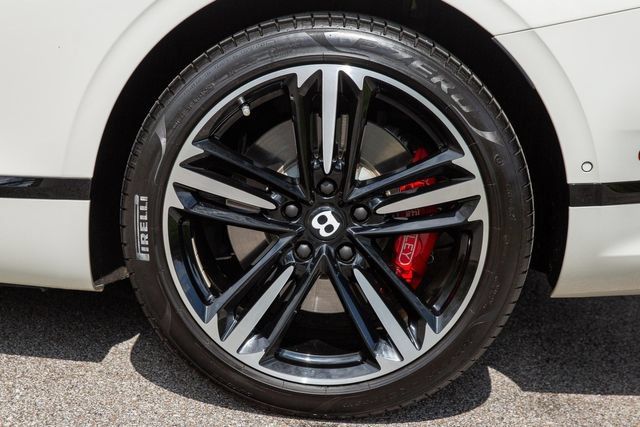 Used 2022 Bentley Continental GT AWD/4WD image 26