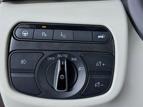 Used 2021 INFINITI QX50 Autograph w/ Premium White Leather Package image 14