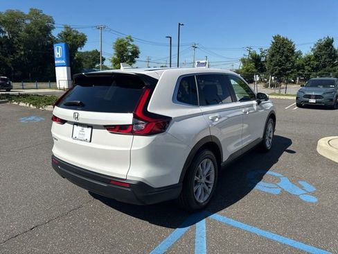 Used 2024 Honda CR-V EX image 8
