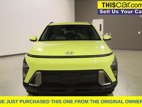 Used 2024 Hyundai Kona SEL w/ Convenience Package FWD image 3