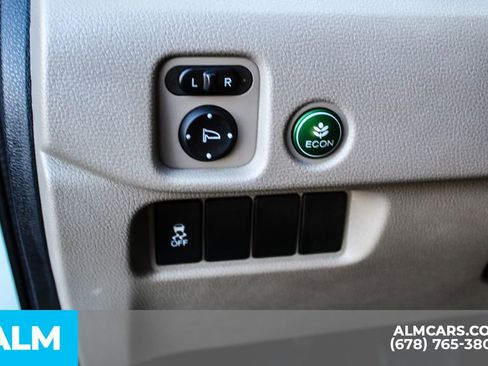 Used 2016 Honda Pilot LX image 28