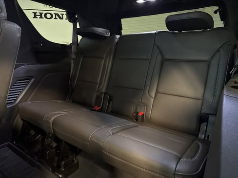 Used 2021 GMC Yukon Denali w/ Denali Premium Package image 27