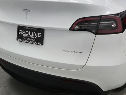 Used 2023 Tesla Model Y AWD image 6