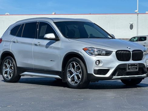 Used 2018 BMW X1 xDrive28i image 5
