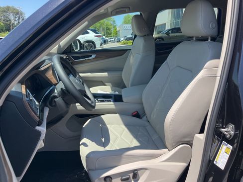 New 2026 Volkswagen Atlas SE FWD image 23