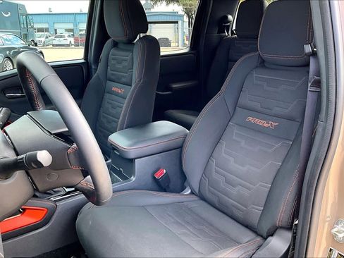 Used 2023 Nissan Frontier Pro-X w/ Pro Convenience Package image 7