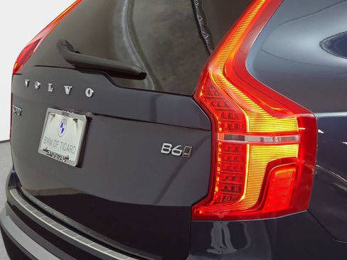 Used 2024 Volvo XC90 B6 Ultimate w/ Protection Package Premier AWD/4WD image 36