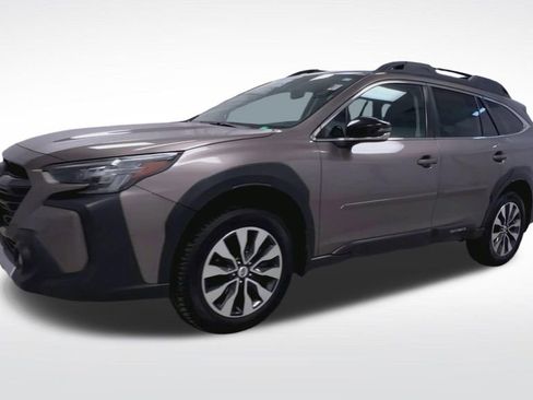 Used 2023 Subaru Outback Limited image 4