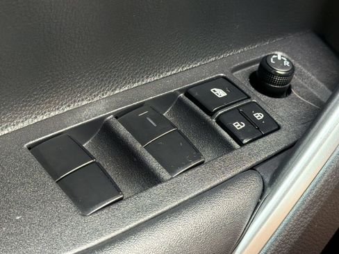 Certified 2023 Toyota Corolla Cross AWD Hybrid image 31