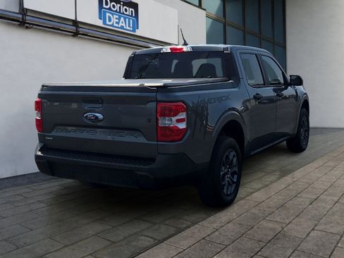 Used 2024 Ford Maverick XLT FWD image 3