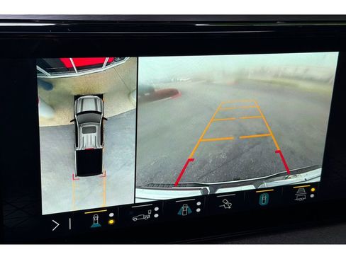 Used 2023 GMC Sierra 1500 AT4 w/ AT4 Premium Package AWD/4WD image 23