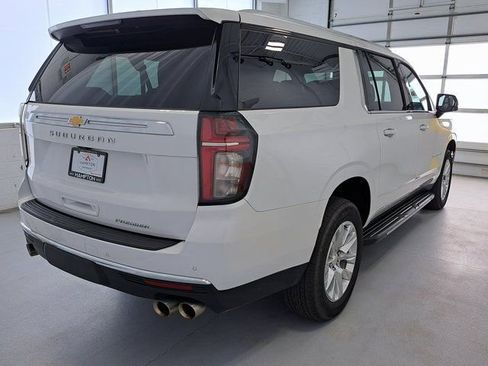 Used 2024 Chevrolet Suburban Premier image 6