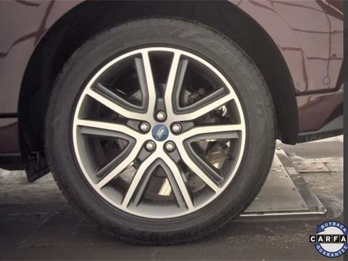 Used 2019 Ford Edge Titanium w/ Equipment Group 301A image 8