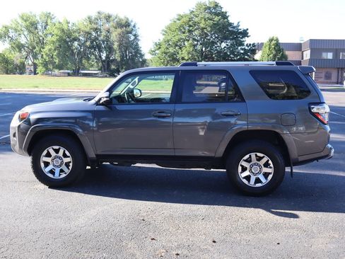 Used 2016 Toyota 4Runner Trail Premium AWD/4WD image 9