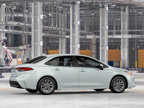 New 2026 Toyota Corolla LE w/ LE Premium Package FWD image 11