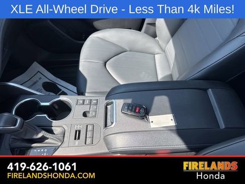 Used 2026 Toyota Highlander XLE AWD/4WD image 25