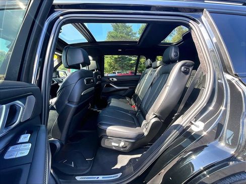 Used 2025 BMW X7 M60i AWD/4WD image 14