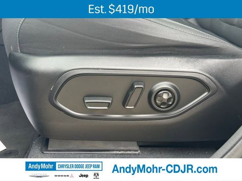 Used 2023 Jeep Grand Cherokee L Laredo w/ Luxury Tech Group I AWD/4WD image 15