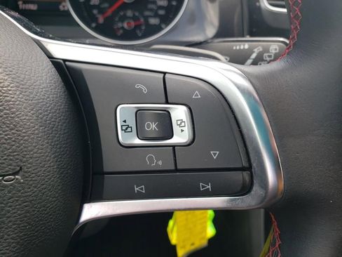 Used 2016 Volkswagen GTI S FWD image 13