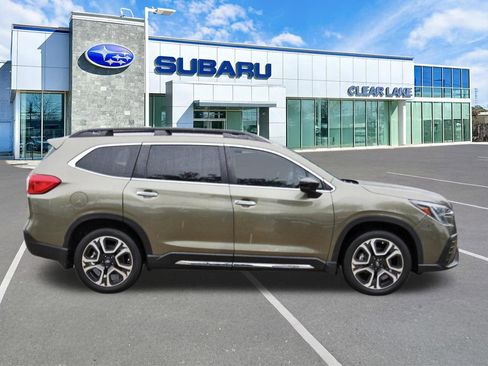Certified 2024 Subaru Ascent Touring AWD/4WD image 7