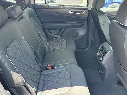 New 2026 Volkswagen Atlas SEL Premium R-Line AWD/4WD image 15