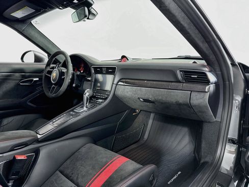 Used 2019 Porsche 911 GT3 RWD image 27