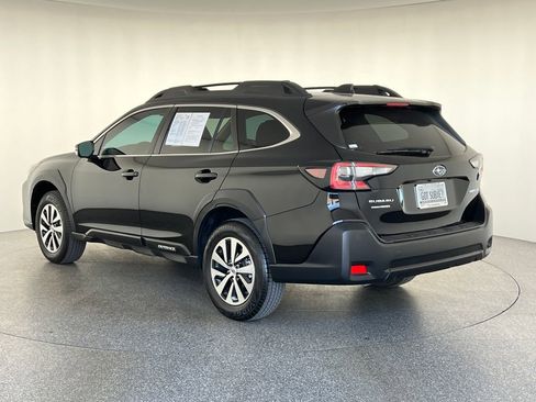 Used 2024 Subaru Outback Premium w/ Popular Package #1A image 7