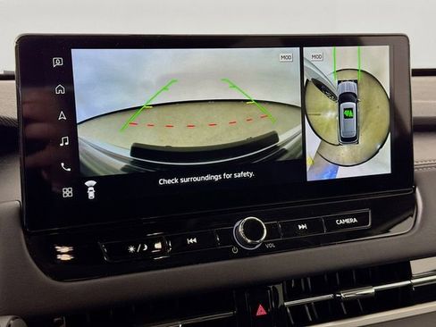 Used 2025 Mitsubishi Outlander SE image 16