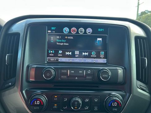 Used 2018 Chevrolet Silverado 1500 LT w/ All Star Edition AWD/4WD image 18