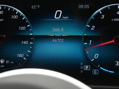 Used 2020 Mercedes-Benz GLB 250 image 23