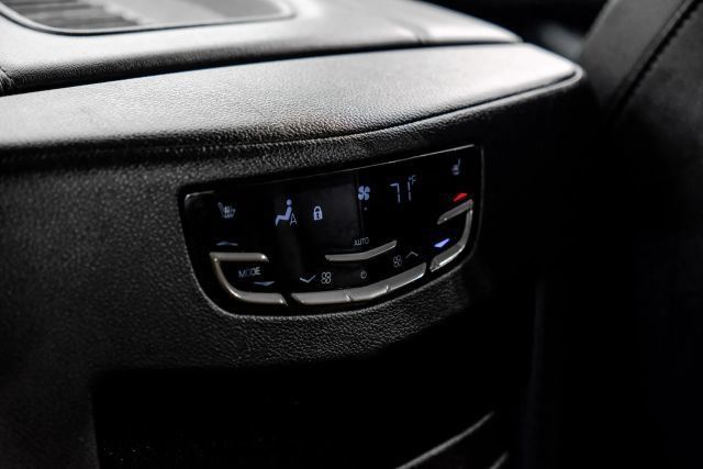 Used 2020 Cadillac Escalade 2WD image 43