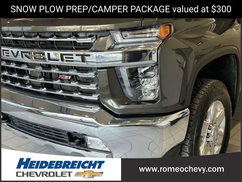 Used 2022 Chevrolet Silverado 2500 LTZ image 8