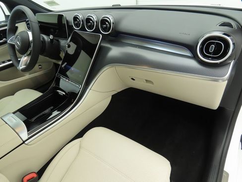 Certified 2025 Mercedes-Benz C 300 Sedan image 17