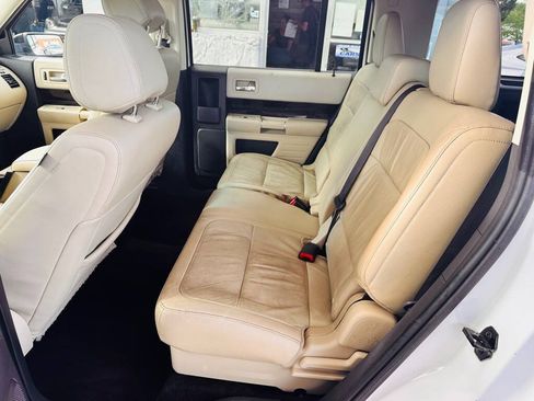 Used 2014 Ford Flex SEL w/ Equipment Group 202A FWD image 15