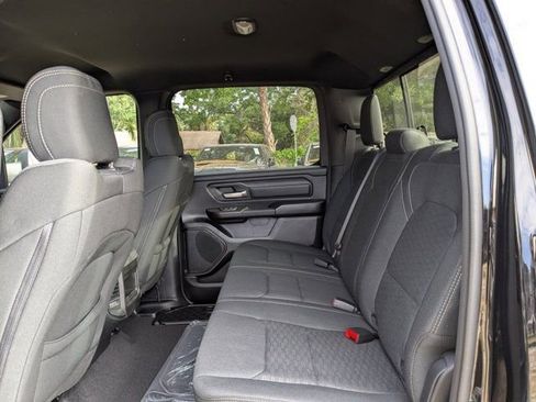 New 2026 RAM 1500 Express AWD/4WD image 13
