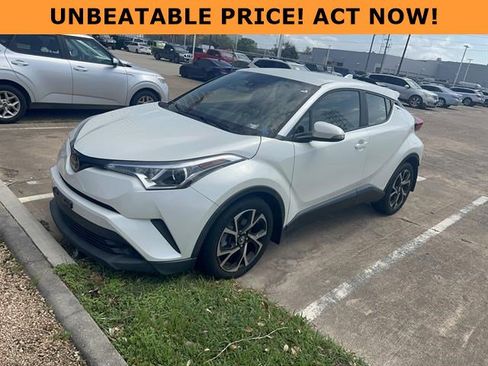 Used 2019 Toyota C-HR XLE image 1