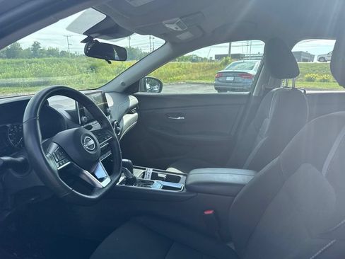 Certified 2025 Nissan Sentra SV w/ All-Weather Package FWD image 9